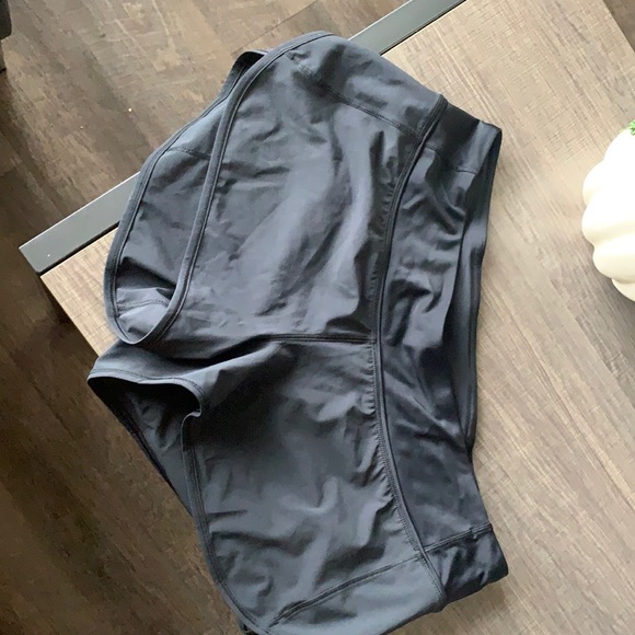 Lululemon speed up shorts - Picture 6 of 6